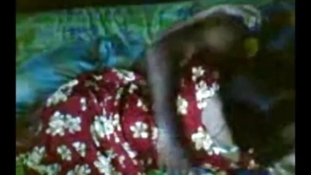 સોનેરી fucked બીપી સેકસી વીડીયો બતાવો ઘૂંટણ માં હાર્ડ અપ ગાંડ