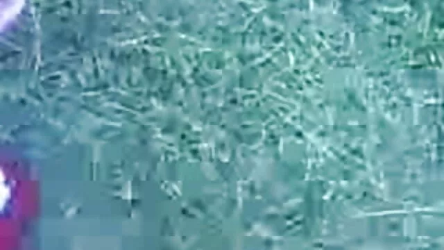 નગ્ન પર એક ગ્લાસ ટેબલ fucks સાથે પોતાની જાતને એક ઇંગ્લીશ સેકસી વીડીયા રમકડું માં તેના hat