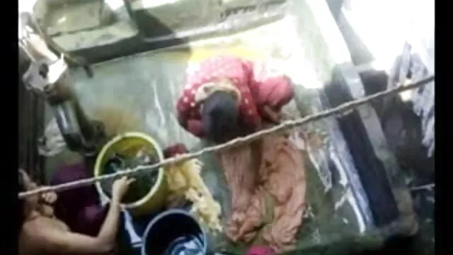 જૂના માણસ licked pussies બે પાળી તરીકે તણાવ પર આ લોડો બીપી વીડીયો ફુલ સેકસી