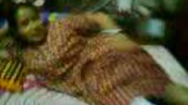 નગ્ન નાજુક કરે છે windowsill પર સેકસી વીડીયો સેકસી