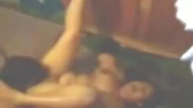 વાળ વાળી ફુલ સેકસી વીડીયા છોકરી fucks જૂના પુરુષ કોચથી પર