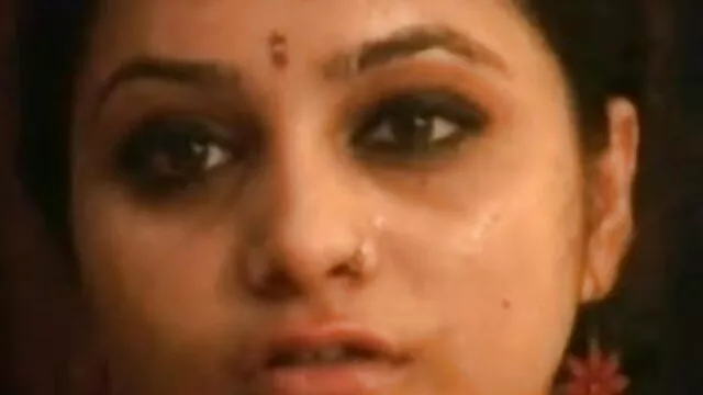 યુવાન પ્રેમી fucks બીપી વીડીયા સેકસી ગ્રે ઘાસ પ્રેમી કોચથી પર.