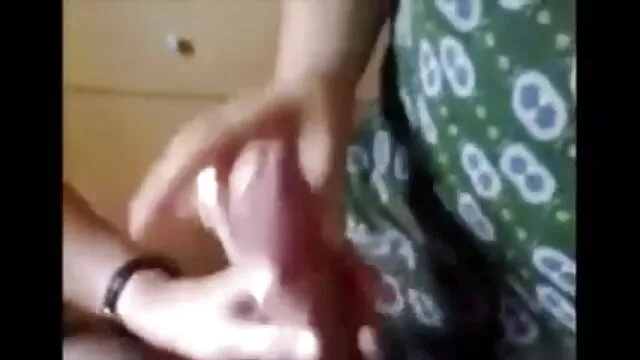 લેડી સાથે રસદાર સ્તનો sucks વ્યક્તિ ટોટી ફુલ એચડી વીડીયો સેકસી અને તેને fucks