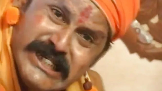 સોનેરી દેવદૂત દ્વારા સેકસી વીડીયો એચડી fucked બે ખેડૂતો
