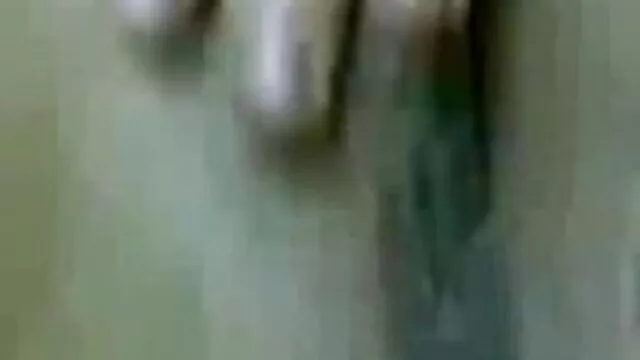 Meatpipe સોફા પર ગુજરાતી સેકસી વીડીયો આપો પાતળી કાળી ટેટૂ સાથે પરીક્ષણ દરમિયાન