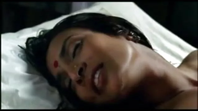 યુવાન સફાઈ બીપી વીડીયા સેકસી દાઢી ઊંડા સભ્ય pussy માં ટેબલ પર