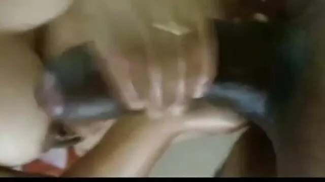 પુખ્ત aunty ચશ્મા સાથે masturbates, એબીસ સેકસી વીડીયો ઓપન પુરુષ ટોટી, અને ધ્યાન કેન્દ્રિત કરે છે નથી સીડી પર