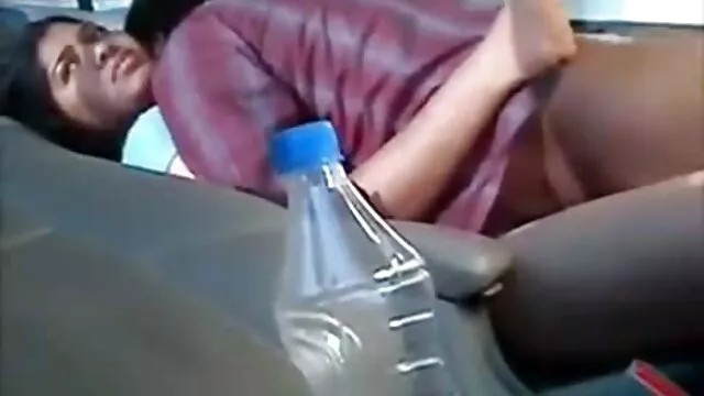 એક માણસ fucks સેકસ વીડીયા બે beauties