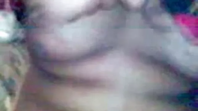 છોકરી suck તેના બોયફ્રેન્ડ બ્લેક પેન્ટ સેકસી વીડીયો એચડી બીચ પર