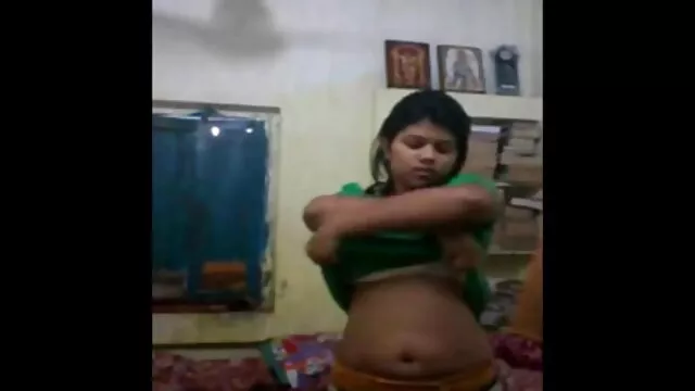 સોનેરી માણસ સેકસી વીડીયો એક્સ એક્સ fucked મસાજ દીવાનખાનું