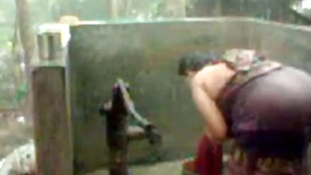 યુવાન કાળી નાના tits અને બે મિત્રો સેકસી વીડીયો આપોને