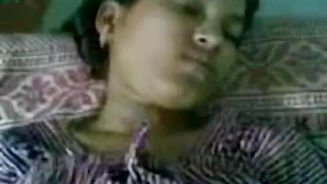 લેડી સાથે મોટા tits છે કેન્સર સેકસી વીડિયો બીપી વીડીયો બેડ, મિત્રો અને મોકલો તે સ્થળ પર