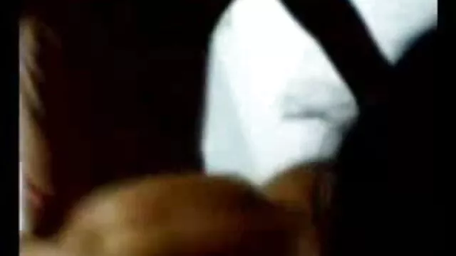 વ્યક્તિ સાથે shaved bitches લાલ કૂતરી બીપી વીડીયા સેકસી બેડ પર