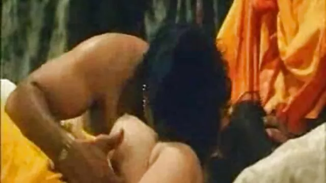 યુવાન સફેદ છોકરી fucks એક મજબૂત કાળા માણસ સેકસ વીડીયો સેકસ સાથે એક વિશાળ ટોટી