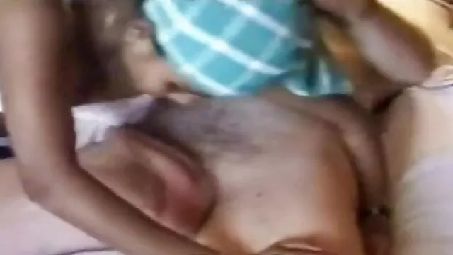 સોનેરી તરફ દોરી જાય છે વધારો fucks ટેબલ પર બીપી વીડીયો સેકસી એચડી